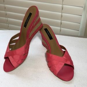 NEW ANN TAYLOR wedge sandals